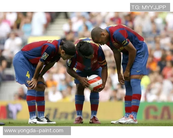 足球场上的闪耀之星:探讨大家心目中的足球明星与他们的魅力 足球场上的闪耀之星:探讨大家心目中的足球明星与他们的魅力